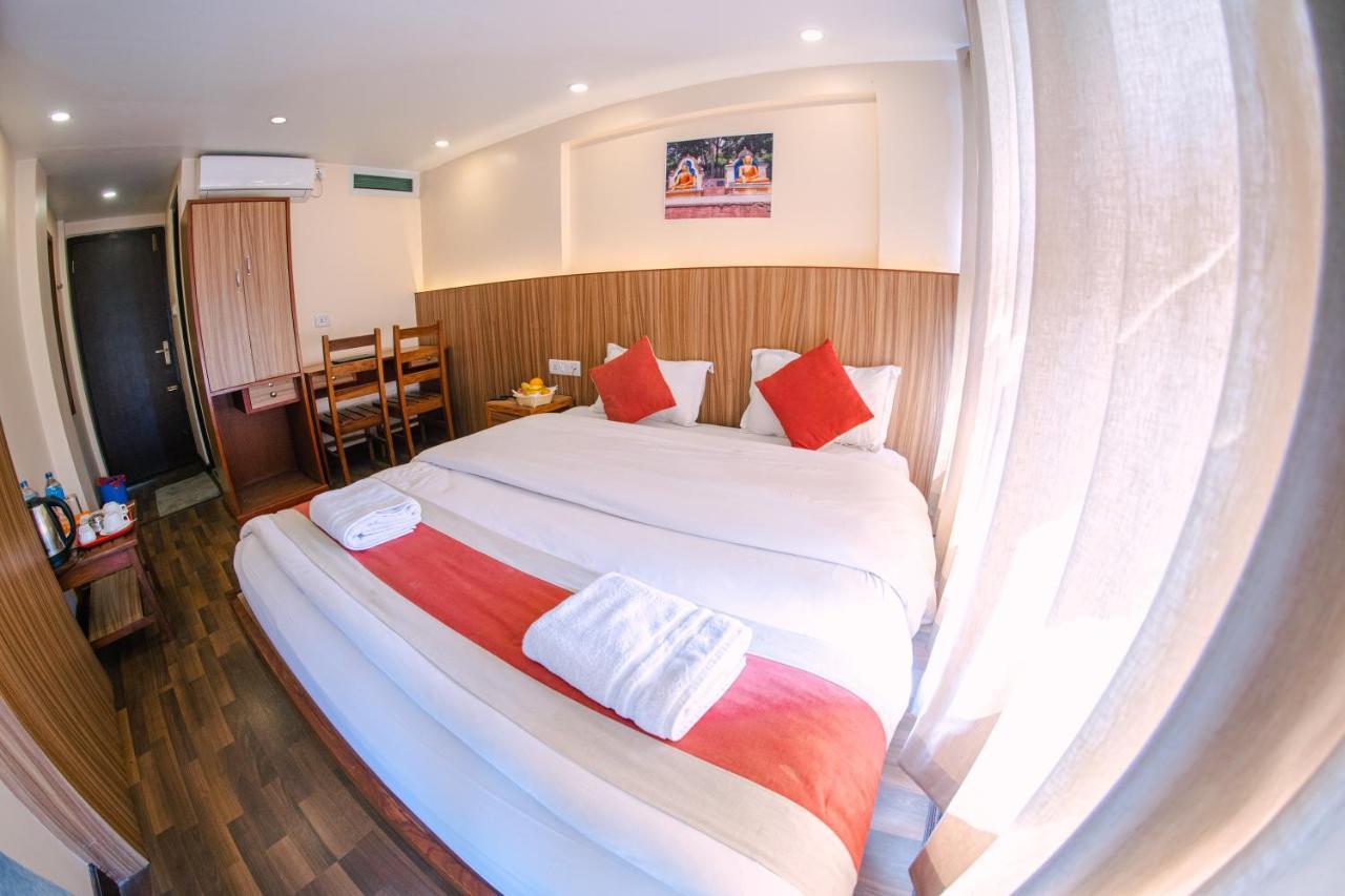 Hotel Chhimeki Kathmandu Exterior photo